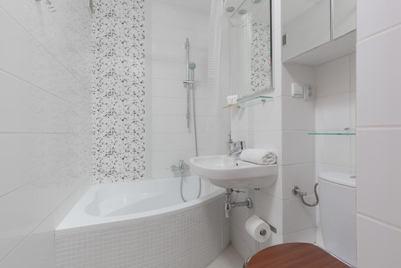 View Apartment Powisle Varsovia Exterior foto